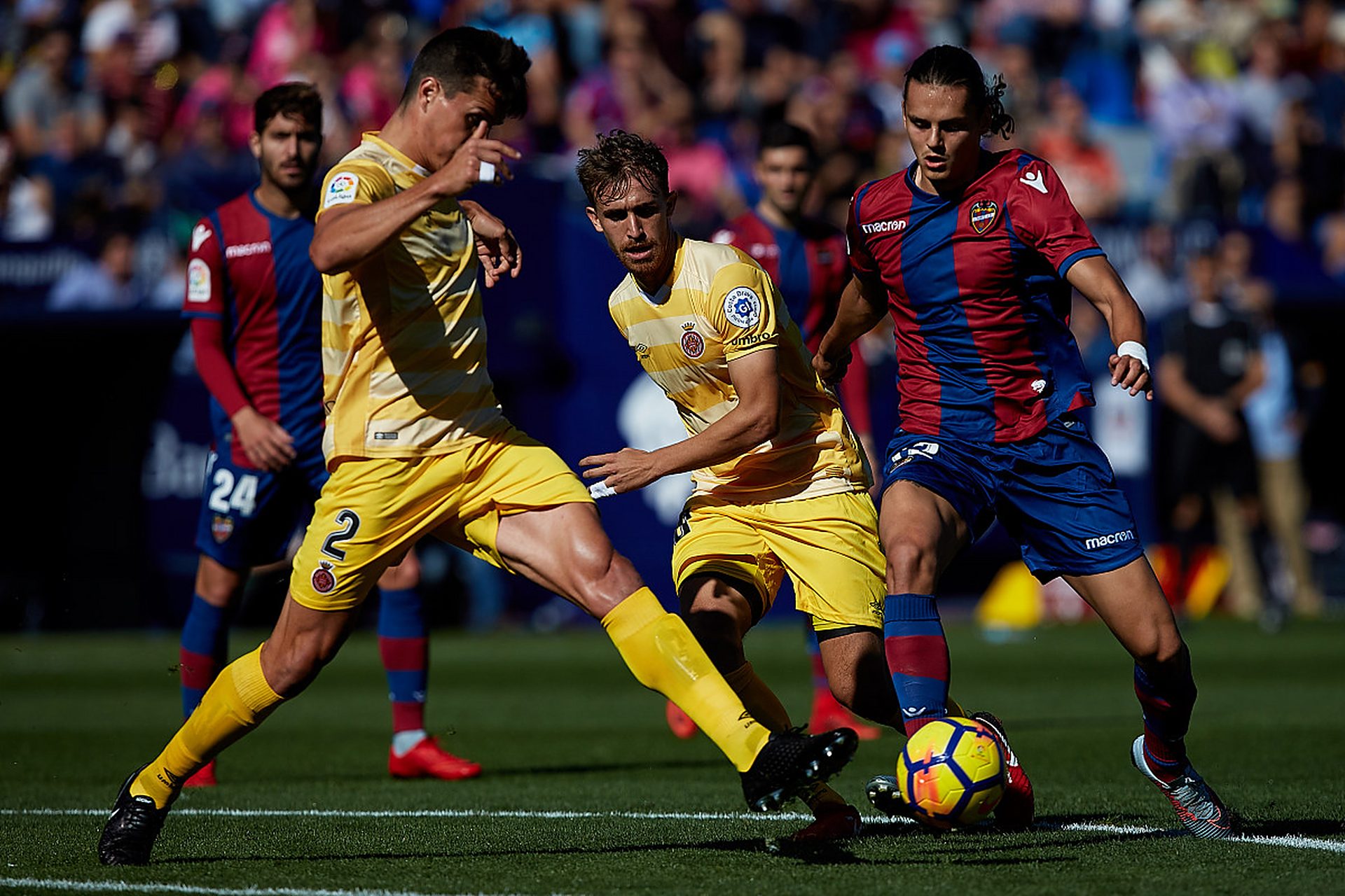 强强碰撞,精彩足球盛宴上演的简单介绍 强强碰撞,精彩足球盛宴上演的简单介绍