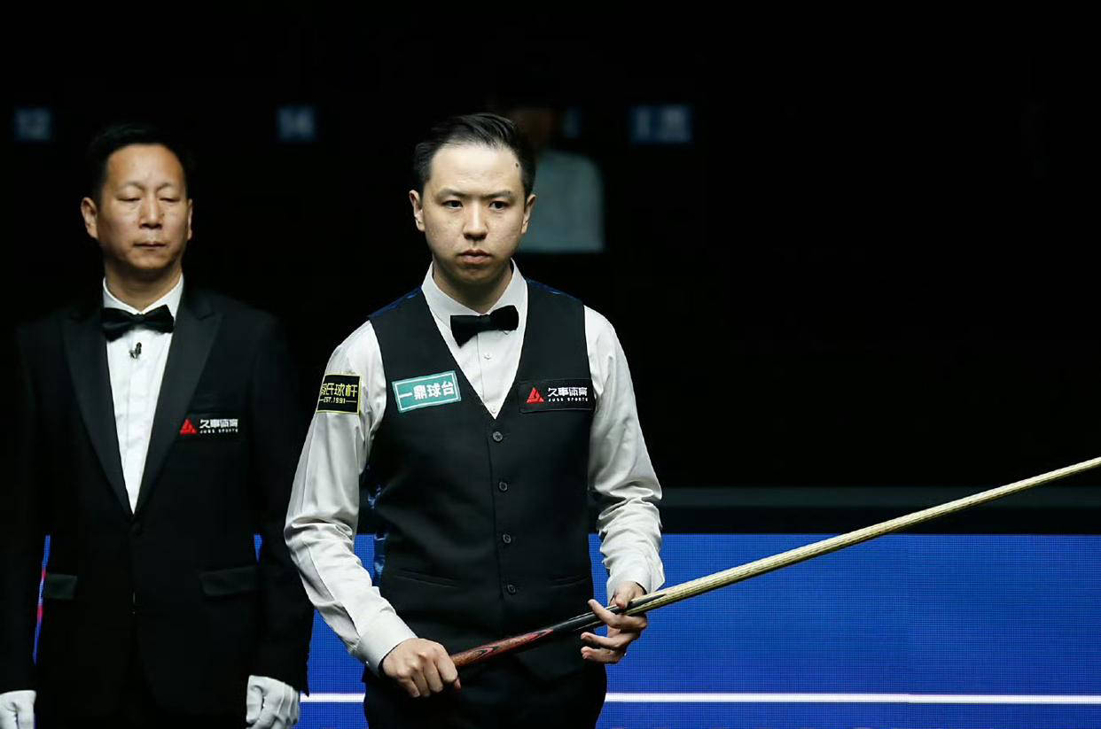 包含卫冕冠军迎来重要的客场比赛，面对硬仗备战的词条