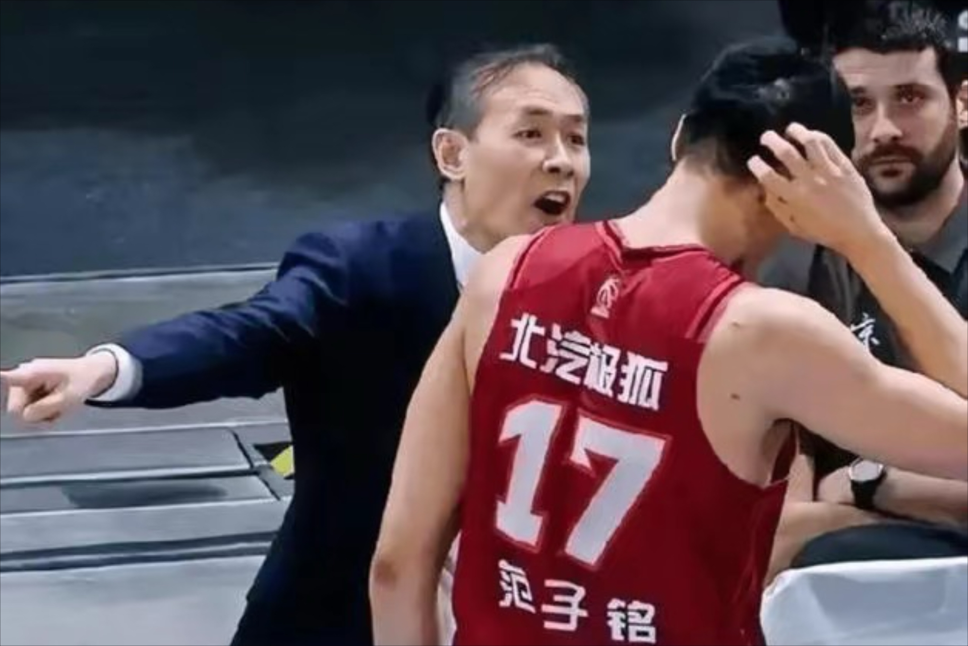 决战一触即发！球队们全力以赴