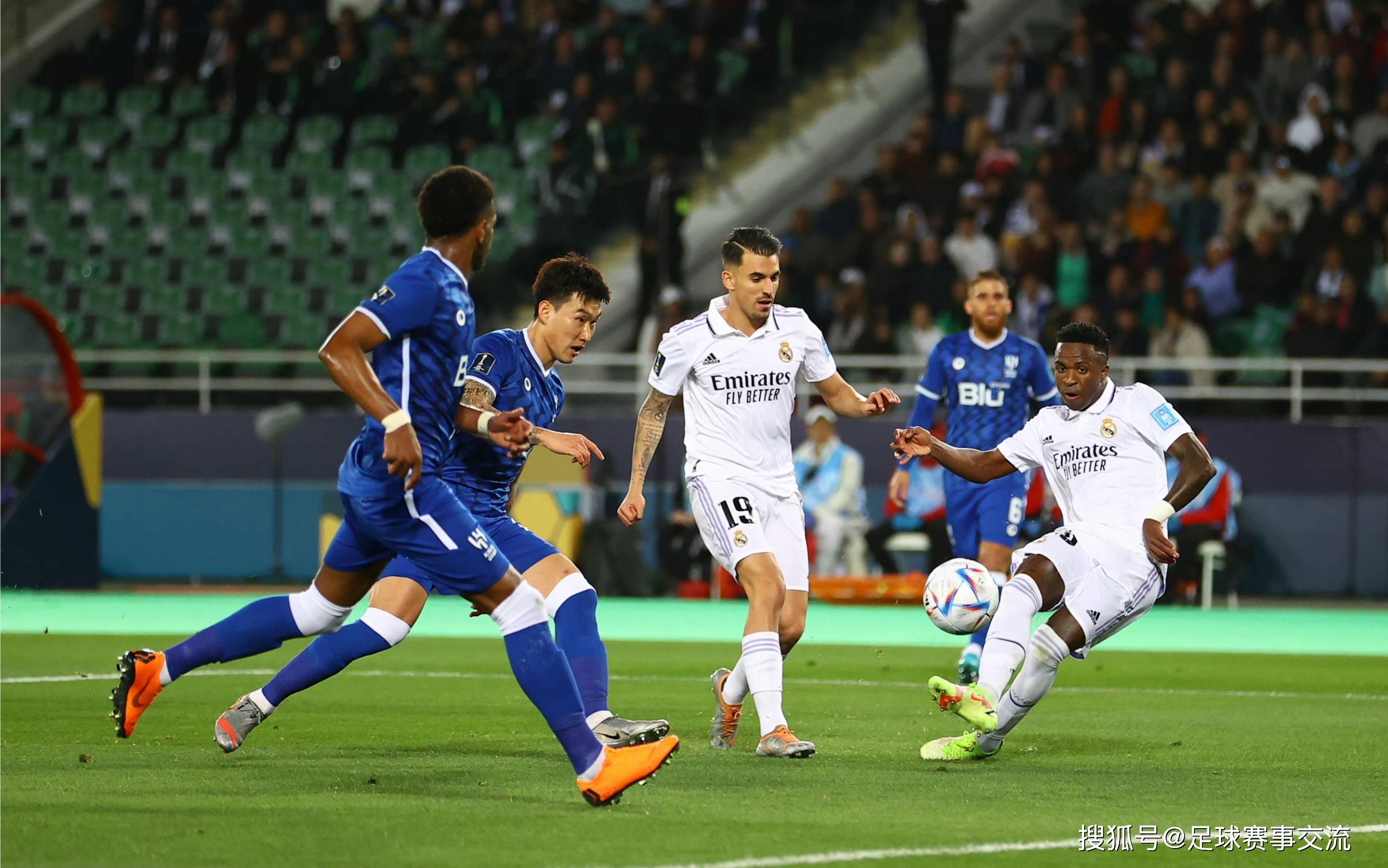 乐鱼体育馆-出色的比赛表现！一场精彩的足球对决