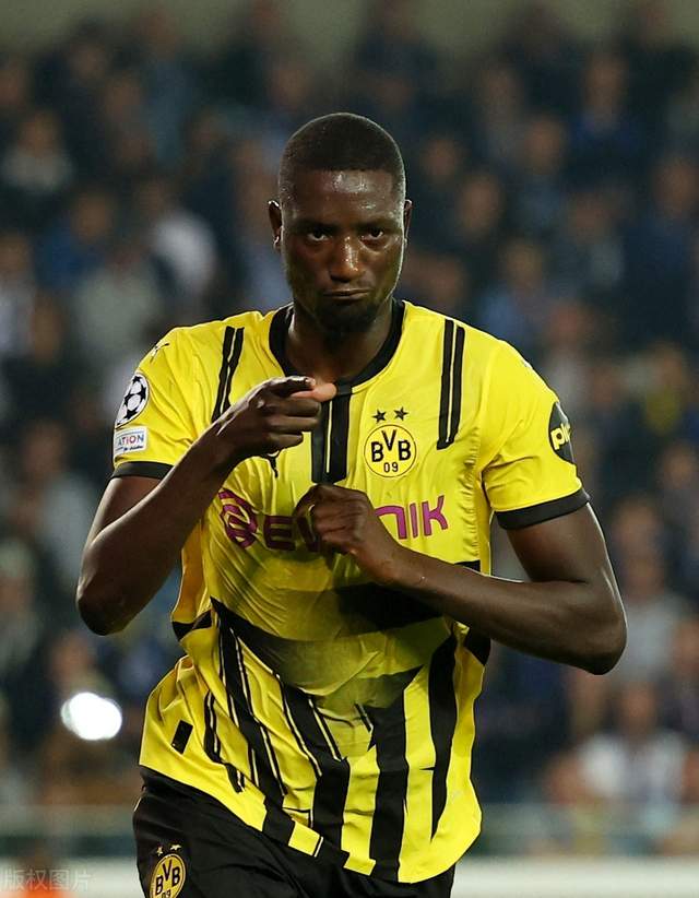 乐鱼体育官方登录入口-多特蒙德前锋状态正佳，连续5场比赛斩获进球