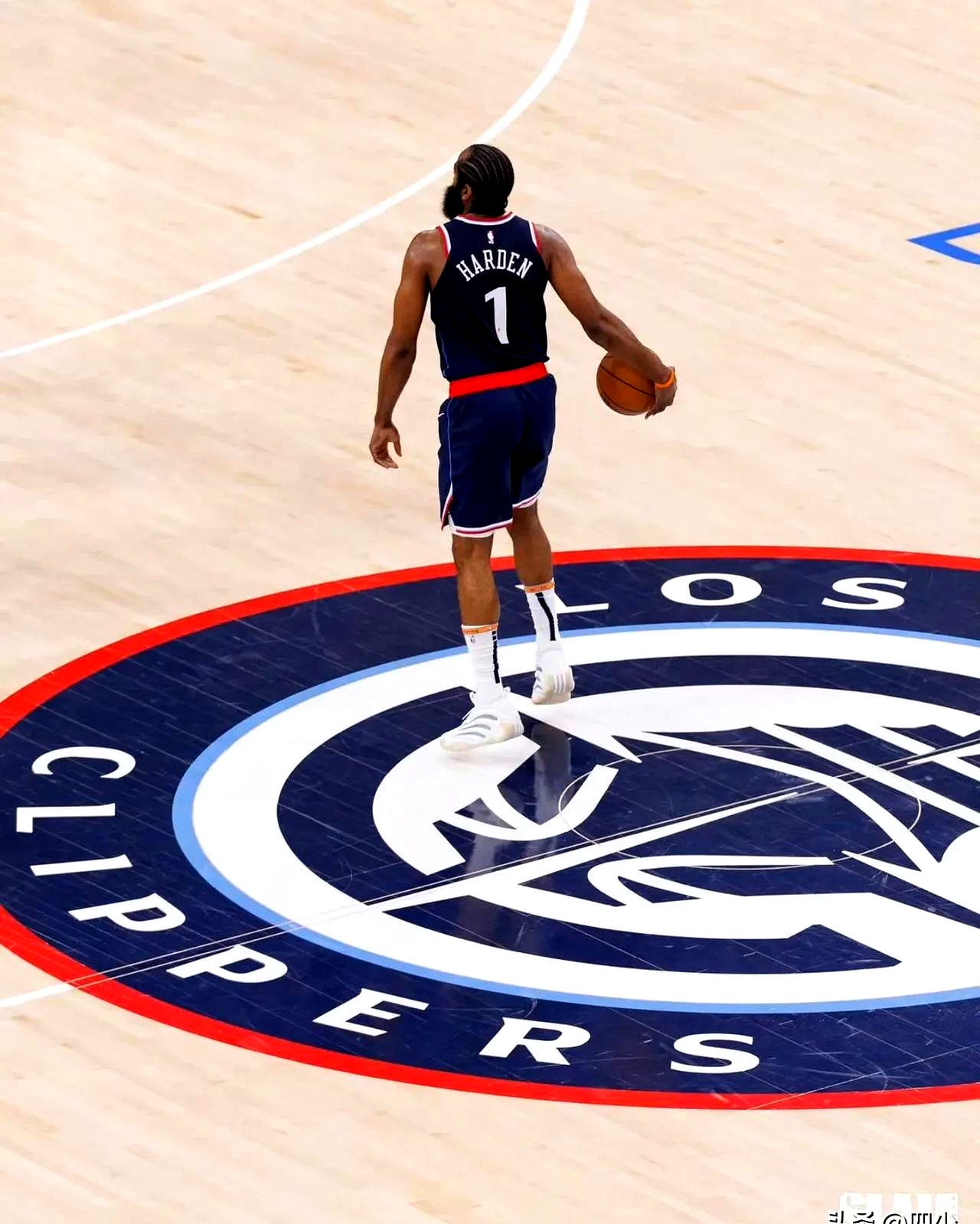 关于快船力擒黄蜂，保持不败纪录的信息